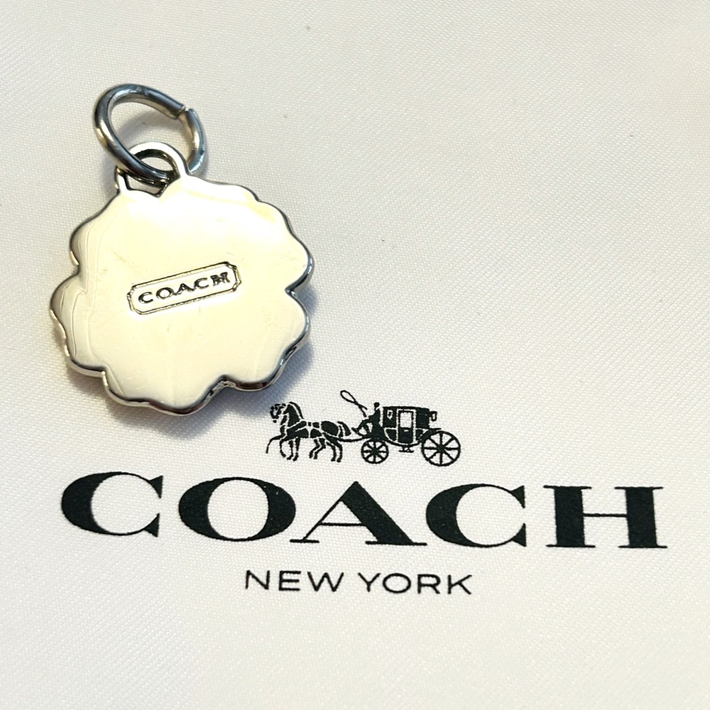 💰SOLD💰RARE Coach Hawaiian Flower Charm - Picture 7 of 8